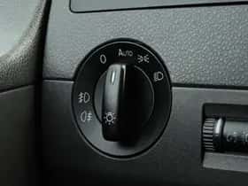 Volkswagen Transporter (2011) thumbnail 18