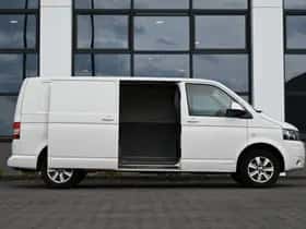 Volkswagen Transporter (2011) thumbnail 6