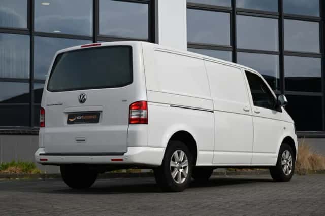 Volkswagen Transporter (2011) thumbnail 9