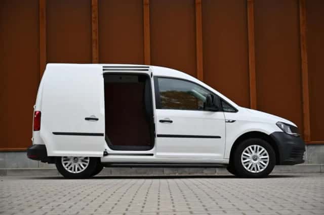 Volkswagen Caddy (2017) thumbnail 6