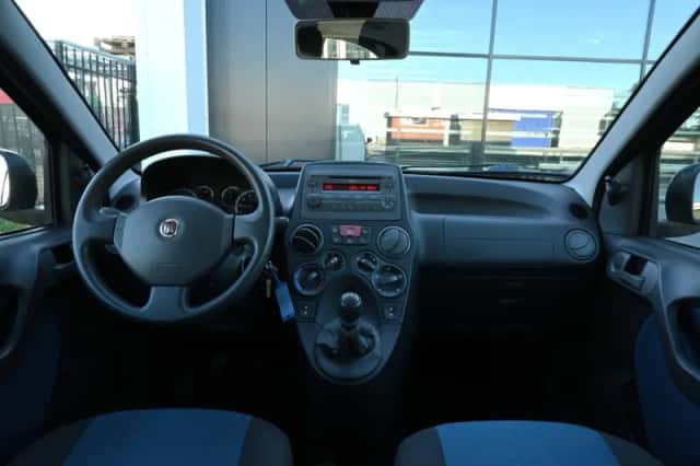 Fiat Panda (2010) thumbnail 12