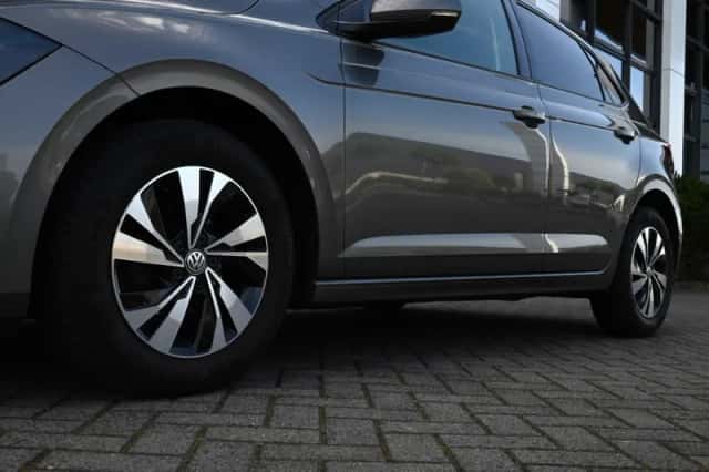 Volkswagen Polo (2018) thumbnail 4