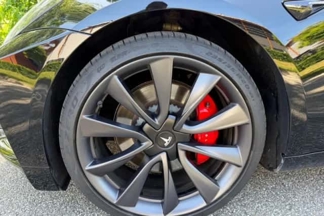 Tesla Model 3 (2020) thumbnail 5