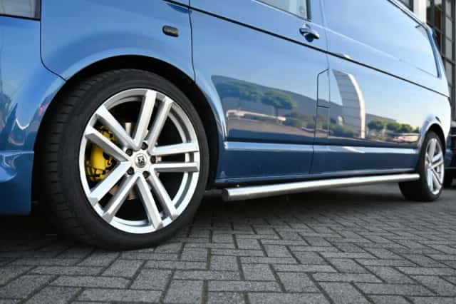 Volkswagen Transporter (2013) thumbnail 4