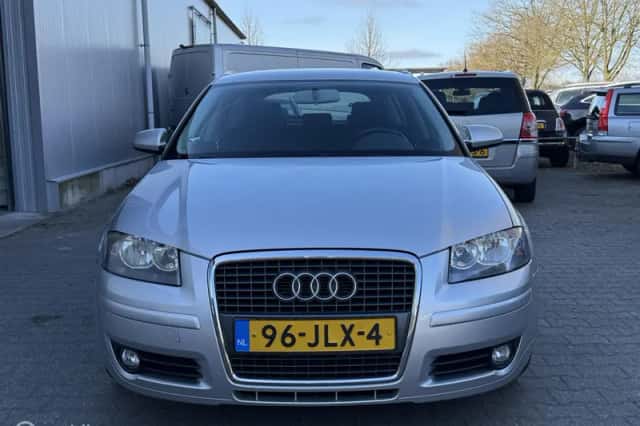 Audi A3 (2009) thumbnail 6