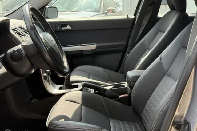 Volvo V50 (2004) thumbnail 6