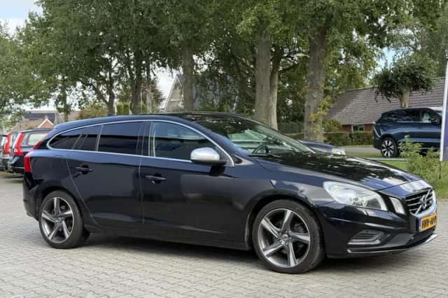 Volvo V60 (2011) thumbnail 5