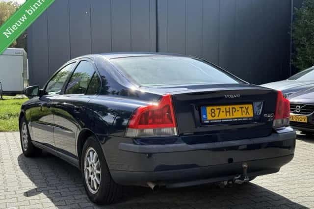 Volvo S60 (2001) thumbnail 2