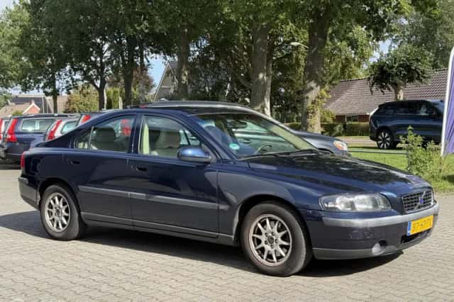 Volvo S60 (2001) thumbnail 5