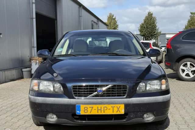 Volvo S60 (2001) thumbnail 6