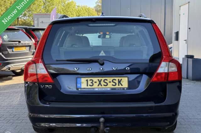 Volvo V70 (2007) thumbnail 3