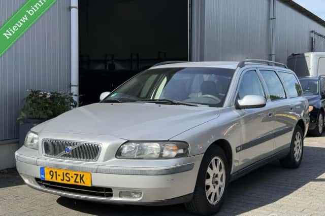 Volvo V70 (2002) thumbnail 1