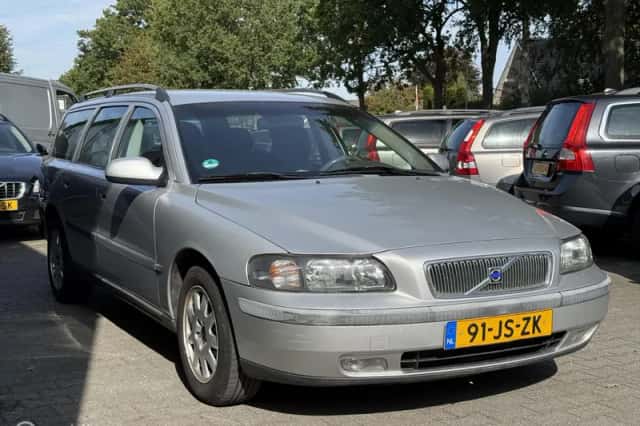 Volvo V70 (2002) thumbnail 4