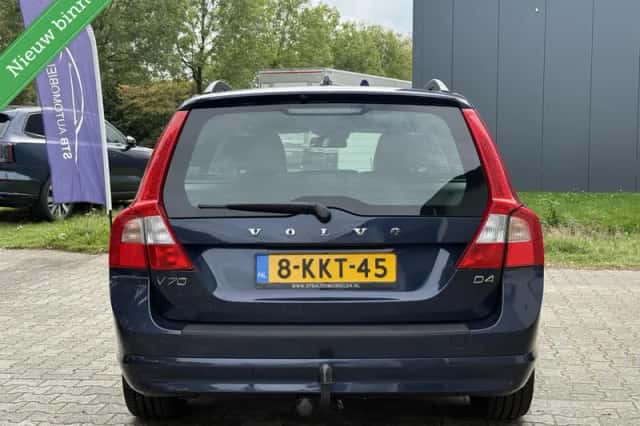 Volvo V70 (2013) thumbnail 3