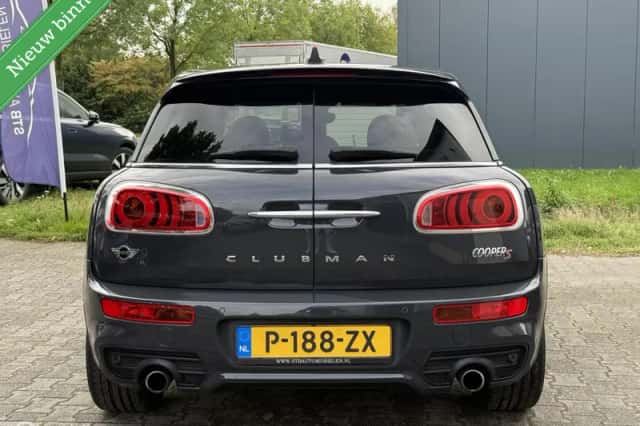 MINI Clubman (2016) thumbnail 3