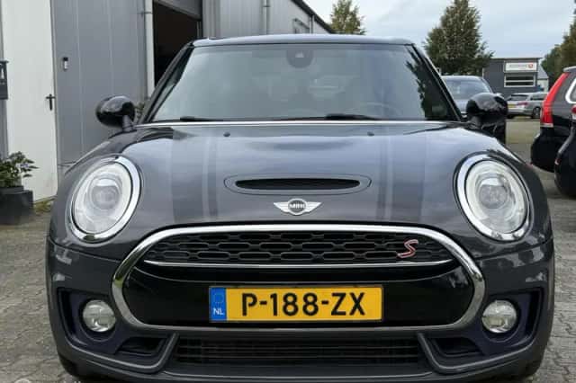 MINI Clubman (2016) thumbnail 6