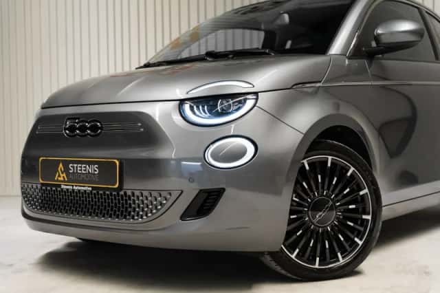 Fiat 500 (2021) thumbnail 4