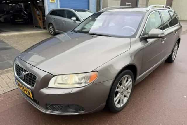 Volvo V70 (2007) thumbnail 1