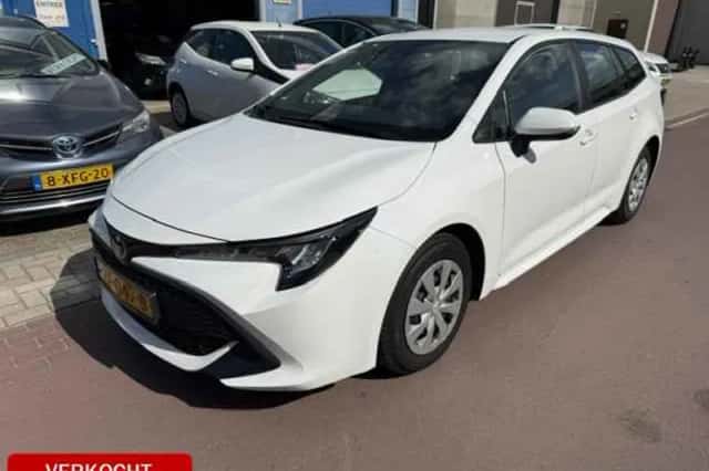 Toyota Corolla (2019) thumbnail 1