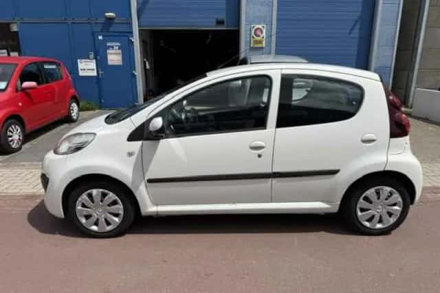 Peugeot 107 (2012) thumbnail 2