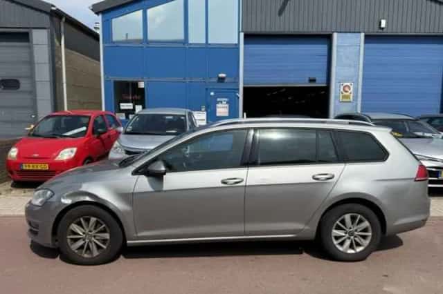 Volkswagen Golf (2014) thumbnail 2