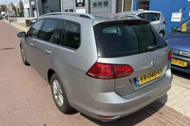 Volkswagen Golf (2014) thumbnail 3
