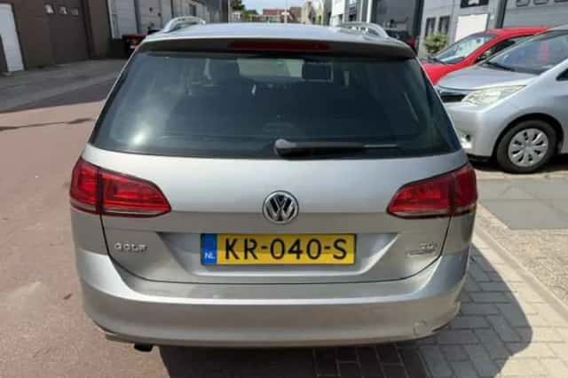 Volkswagen Golf (2014) thumbnail 4