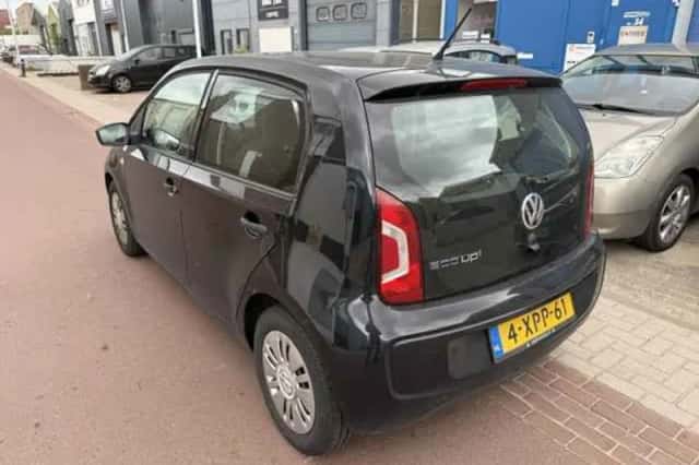 Volkswagen Up! (2014) thumbnail 3