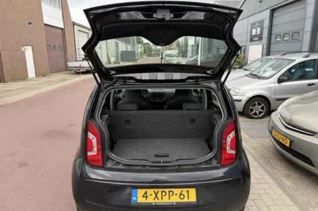 Volkswagen Up! (2014) thumbnail 5