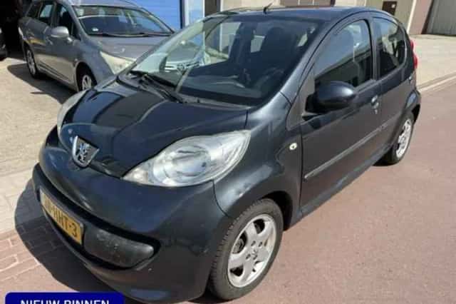Peugeot 107 (2009) thumbnail 1