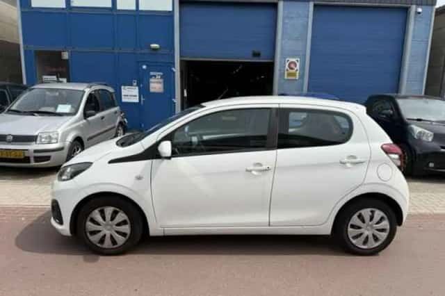 Peugeot 108 (2015) thumbnail 2