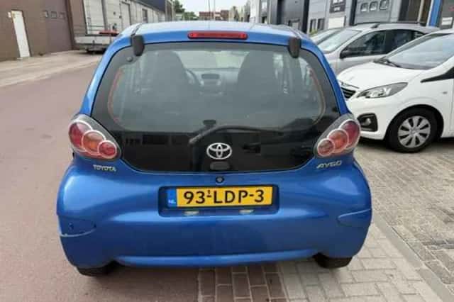 Toyota Aygo (2010) thumbnail 4