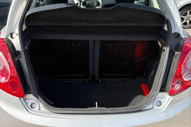 Ford Ka (2010) thumbnail 4