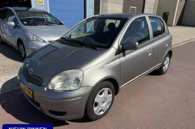 Toyota Yaris (2004) thumbnail 1