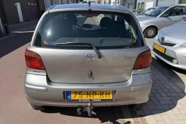 Toyota Yaris (2004) thumbnail 4