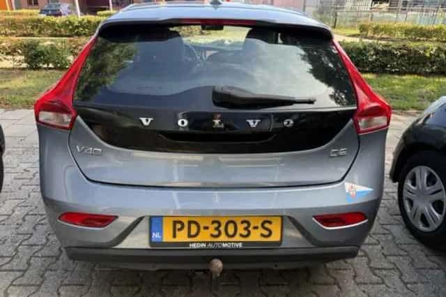 Volvo V40 (2017) thumbnail 4