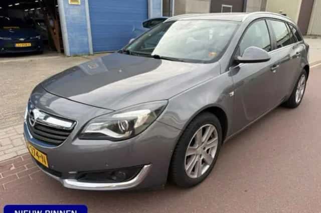 Opel Insignia (2015) thumbnail 1