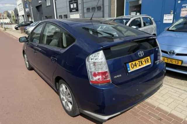 Toyota Prius (2008) thumbnail 3
