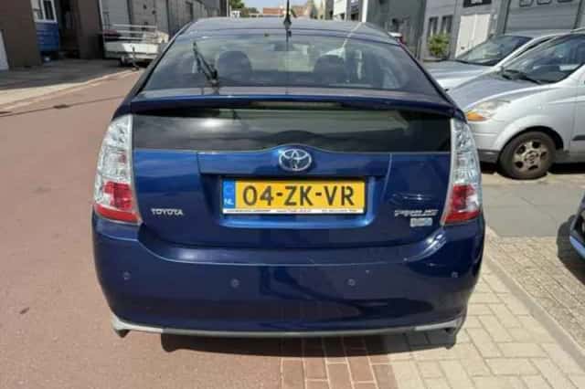 Toyota Prius (2008) thumbnail 4