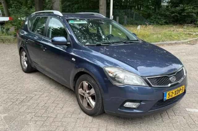 Kia Cee'd (2012) thumbnail 4