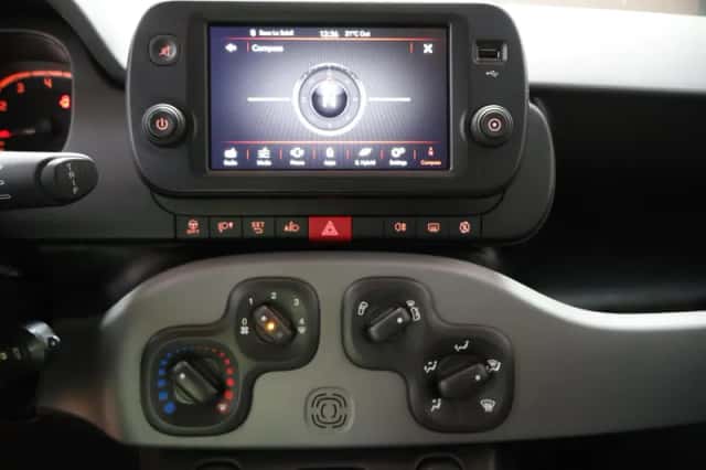 Fiat Panda (2022) thumbnail 4