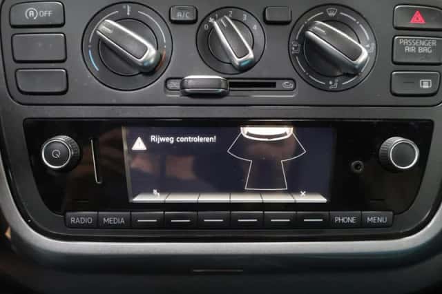 SEAT Mii (2017) thumbnail 4