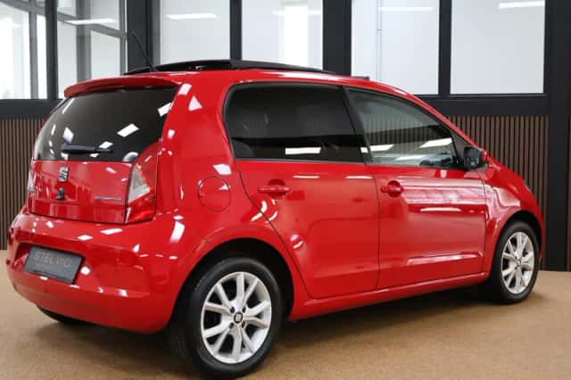 SEAT Mii (2017) thumbnail 6