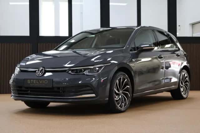 Volkswagen Golf (2022) thumbnail 6