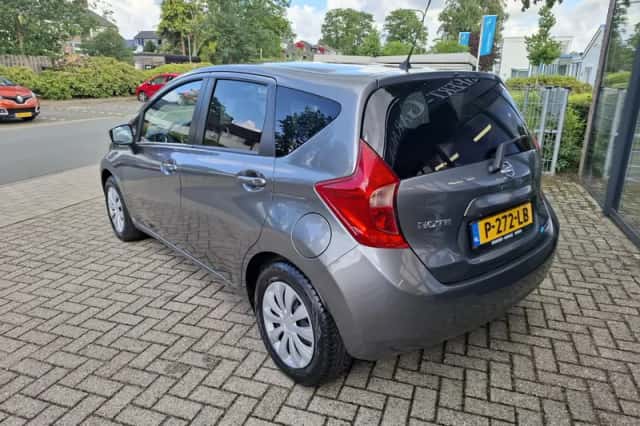 Nissan Note (2015) thumbnail 2