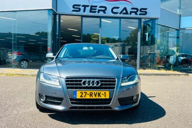 Audi A5 (2011) thumbnail 2