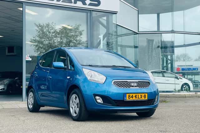 Kia Venga (2010) thumbnail 1