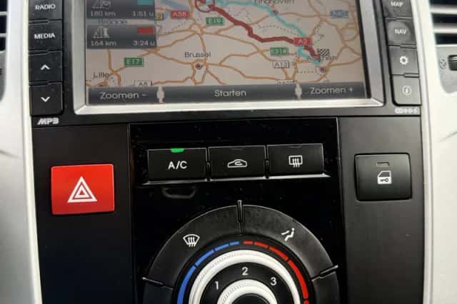 Kia Venga (2013) thumbnail 4