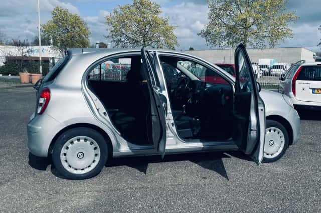 Nissan Micra (2011) thumbnail 6