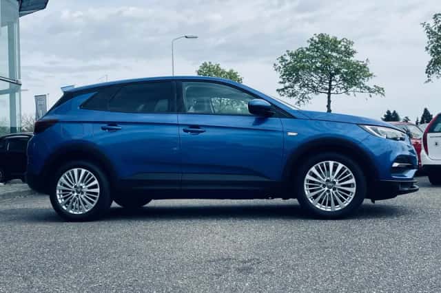 Opel Grandland X (2018) thumbnail 4